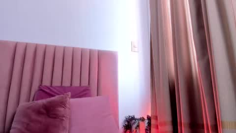 LuciaFerrero online show from 02-26-25, 09:48