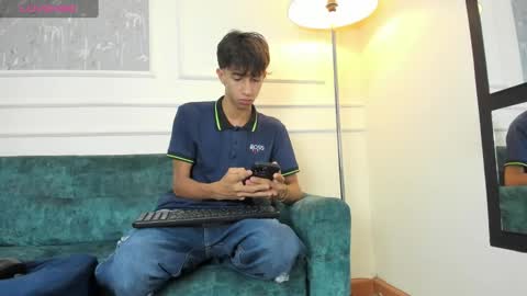 Pirulo online show from 12-20-24, 03:21