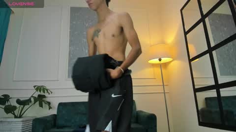 Pirulo online show from 12-28-24, 03:37