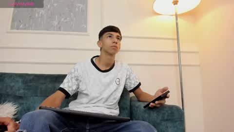 Pirulo online show from 02-04-25, 12:22