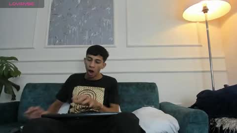 Pirulo online show from 02-14-25, 12:14