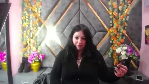 Luci online show from 01-26-25, 06:48