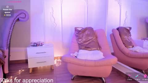 Luciana online show from 10-31-25, 09:16