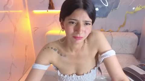 Lucy  online show from 10-02-25, 01:29