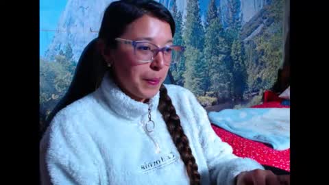 Lucy online show from 09-29-25, 02:06