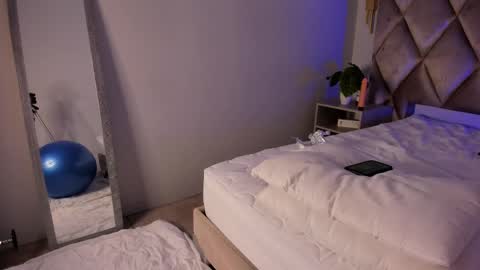 Snapshot of lucianasmith_ chatting on 03-05-25, 05:50 Luci online show from 03-05-25, 05:50