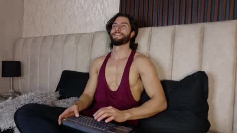 Luciano online show from 09-08-25, 08:19