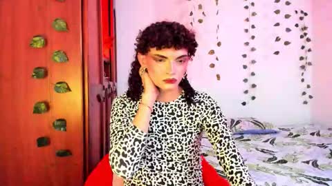 Lucy or Lucian 3 Come to my social Links3   online show from 10-08-25, 03:37