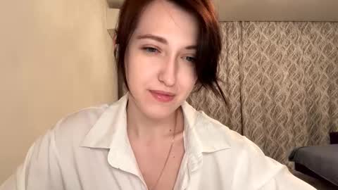 Snapshot of lucibeveridge chatting on 12-14-25, 05:18 Mary online show from 12-14-25, 05:18