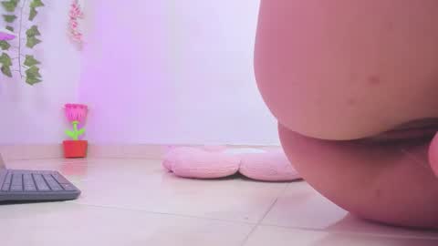 Lucie Grey online show from 10-31-25, 01:34