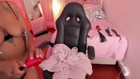     online show from 10-30-25, 09:04