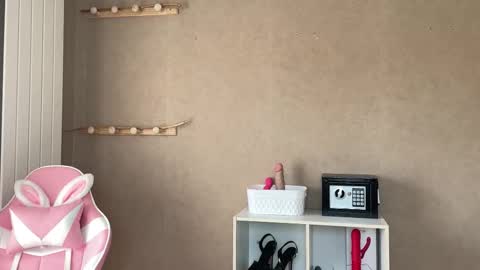 Snapshot of lucie_hot chatting on 11-10-25, 10:14 Lucie hot follow me on online show from 11-10-25, 10:14