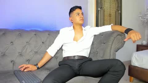 Snapshot of lucii_fer_ chatting on 01-09-25, 05:11 Leo online show from 01-09-25, 05:11