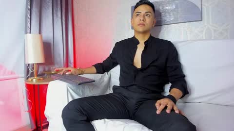 Snapshot of lucii_fer_ chatting on 01-20-25, 11:13 Leo online show from 01-20-25, 11:13