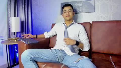 Snapshot of lucii_fer_ chatting on 01-25-25, 11:02 Leo online show from 01-25-25, 11:02