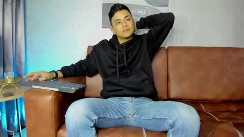 Snapshot of lucii_fer_ chatting on 01-29-25, 11:20 Leo online show from 01-29-25, 11:20