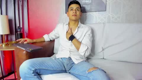 Snapshot of lucii_fer_ chatting on 03-03-25, 11:11 Leo online show from 03-03-25, 11:11