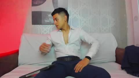 Snapshot of lucii_fer_ chatting on 03-08-25, 11:16 Leo online show from 03-08-25, 11:16