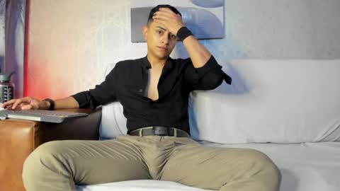 Snapshot of lucii_fer_ chatting on 03-12-25, 11:20 Leo online show from 03-12-25, 11:20