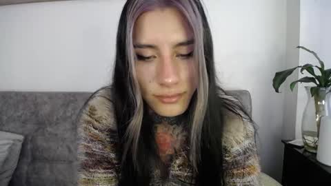 Snapshot of luciiana_lol chatting on 02-27-26, 05:46 luciiana online show from 02-27-26, 05:46