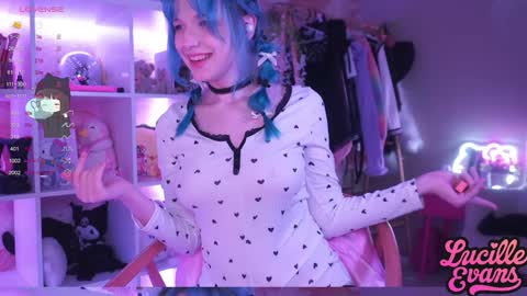 Lucy UwU online show from 01-31-25, 04:14