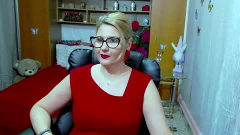 Lucille Fenly online show from 01-13-25, 05:44