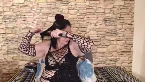 Snapshot of luciousgrace chatting on 11-18-25, 06:23 Grace online show from 11-18-25, 06:23