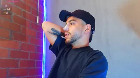 Snapshot of lucky_blessed chatting on 11-21-25, 05:22 lucky_blessed online show from 11-21-25, 05:22