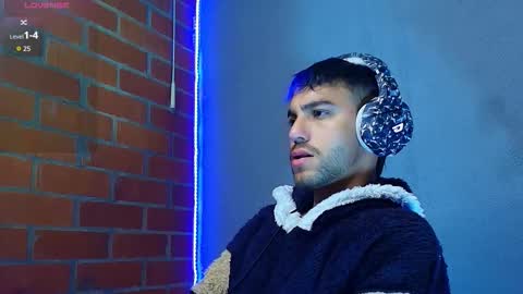 Snapshot of lucky_blessed chatting on 11-29-25, 10:40 lucky_blessed online show from 11-29-25, 10:40