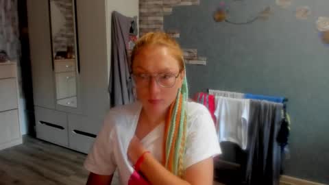 lucky_licky20 online show from 10-18-25, 02:14