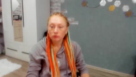 lucky_licky20 online show from 11-14-25, 02:43