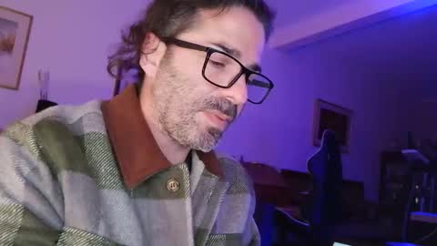 Snapshot of luckydrakex chatting on 10-17-25, 07:16 Lucky online show from 10-17-25, 07:16