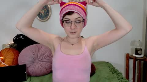 Jade online show from 10-28-25, 12:19