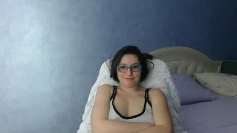 luckylinda23 online show from 01-11-25, 05:07