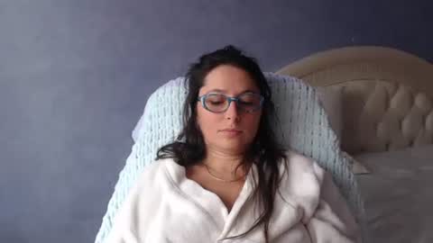 luckylinda23 online show from 09-25-25, 08:29