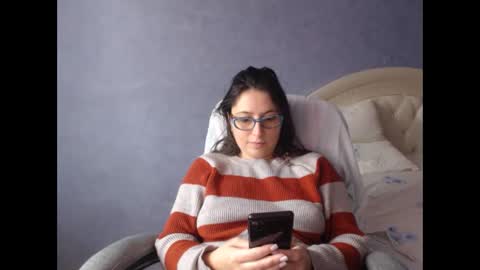 luckylinda23 online show from 11-19-25, 10:37