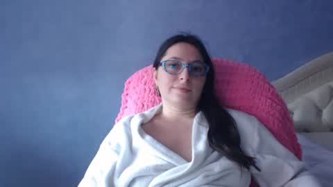 luckylinda23 online show from 02-12-26, 12:00