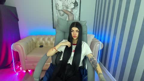 Monika online show from 02-05-25, 01:44