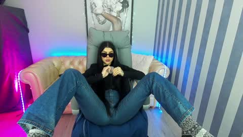 Monika online show from 02-07-25, 09:37