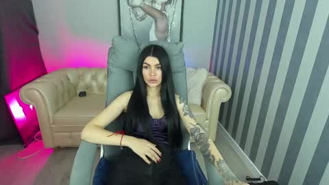 Monika online show from 03-04-25, 09:18