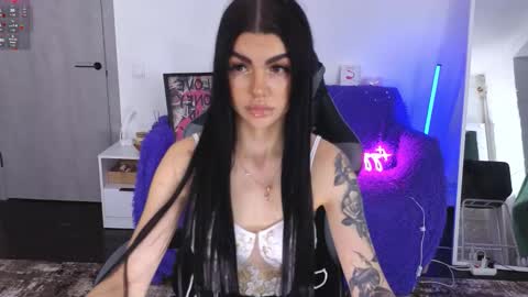 Monika online show from 11-28-25, 02:31