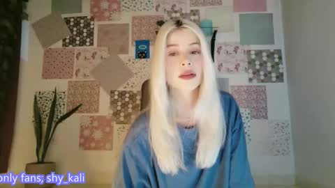 luckysapphire777 online show from 12-17-25, 09:37