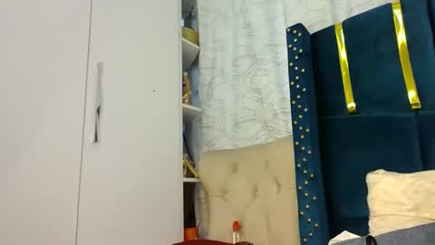 brielle online show from 12-19-25, 12:01