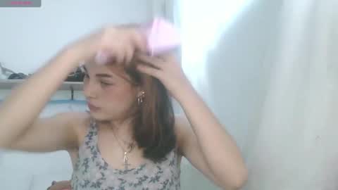 Snapshot of lucrecia21_ chatting on 01-21-25, 08:32 Lucrecia... new accout...OFS LU 21 online show from 01-21-25, 08:32