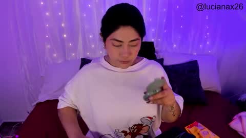 lucy online show from 11-25-25, 03:28