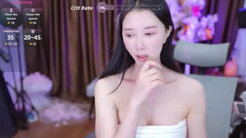 Lucy online show from 10-24-25, 02:19