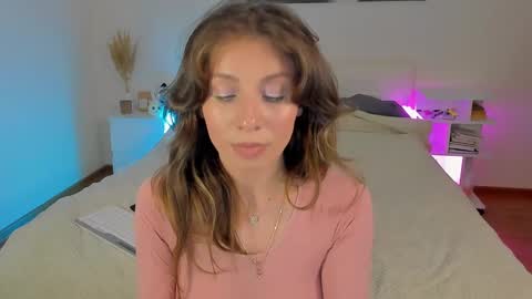 Snapshot of lucy__ray chatting on 02-12-25, 04:33 lucy__ray online show from 02-12-25, 04:33