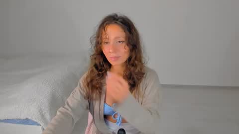 lucy__ray online show from 12-01-25, 11:32