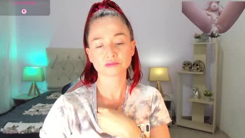 Lucia online show from 10-02-25, 09:33