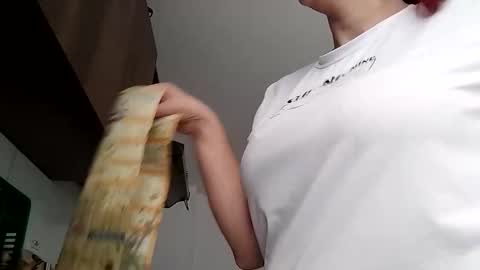 Lucia online show from 10-12-25, 03:44